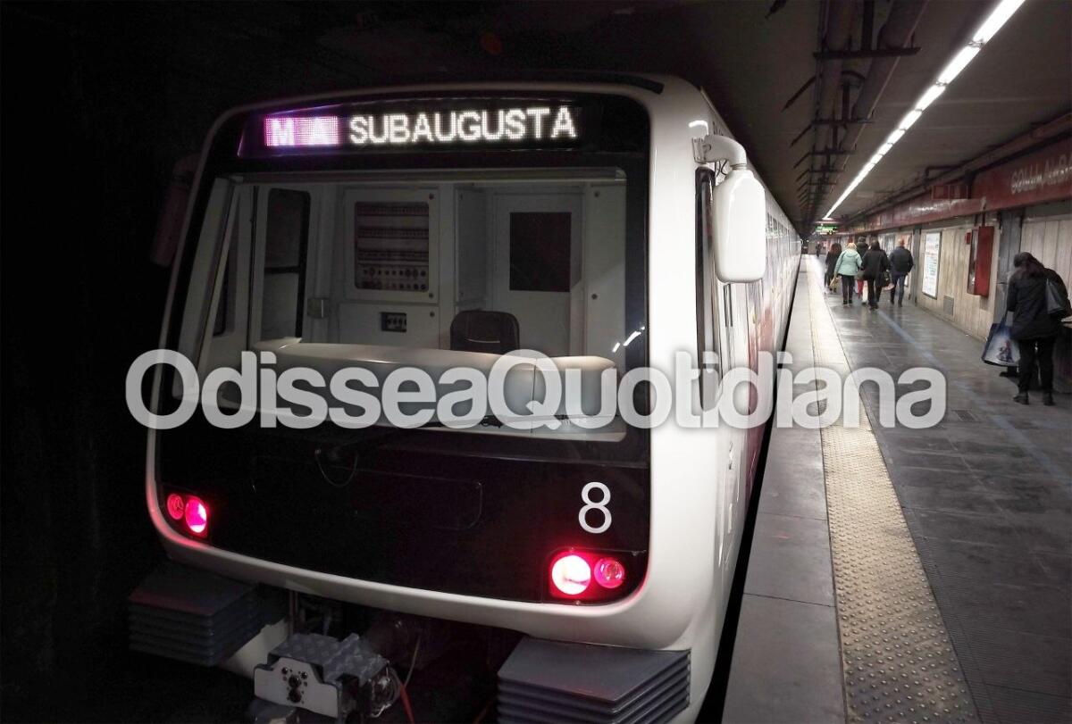 Metro A: servizio interrotto sull'intera linea, mattinata di disagi - 