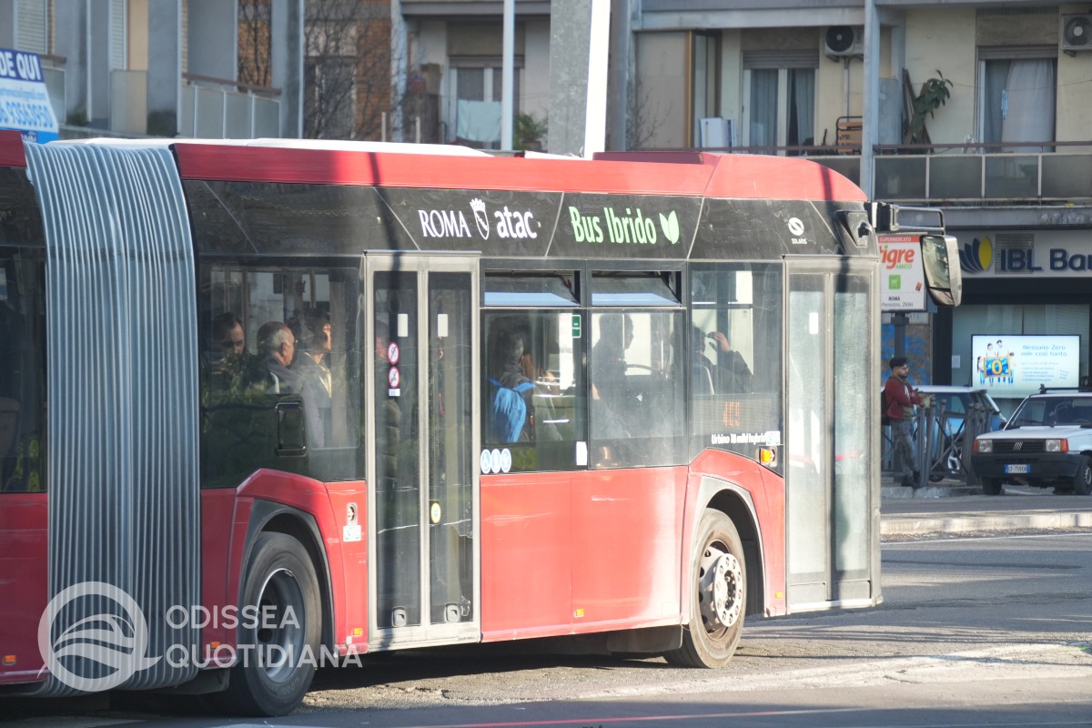 Autobus: dal 7 aprile anticipata la prima corsa della linea 105 - 