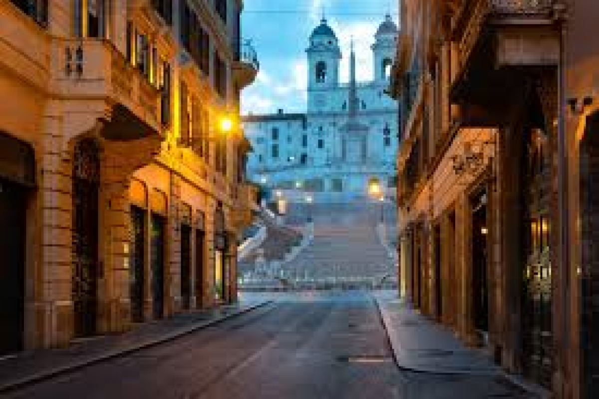 Via dei Condotti: approvata la pedonalizzazione integrale - 