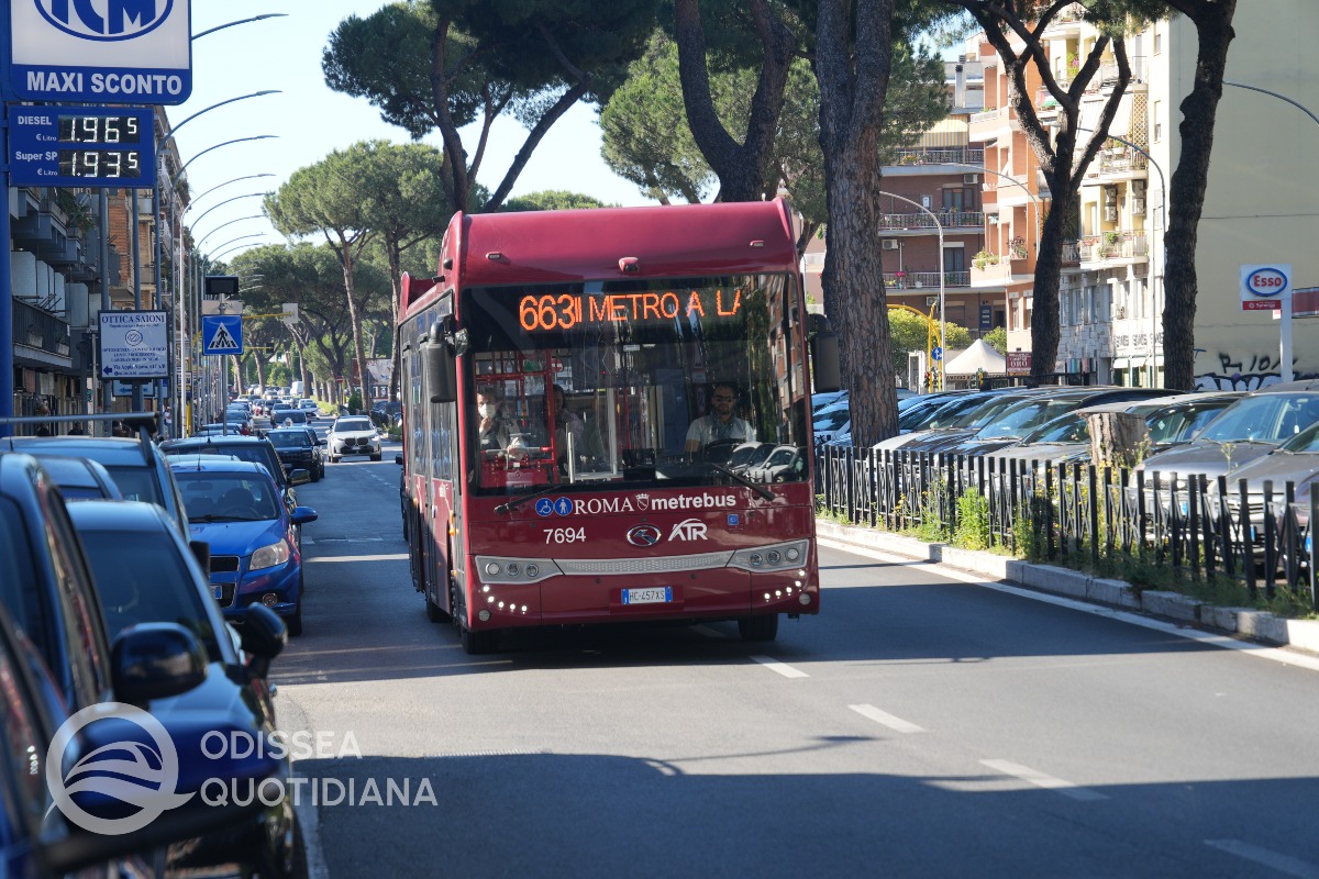 Rete bus periferica: entrano in servizio i nuovi King Long di ATR - 