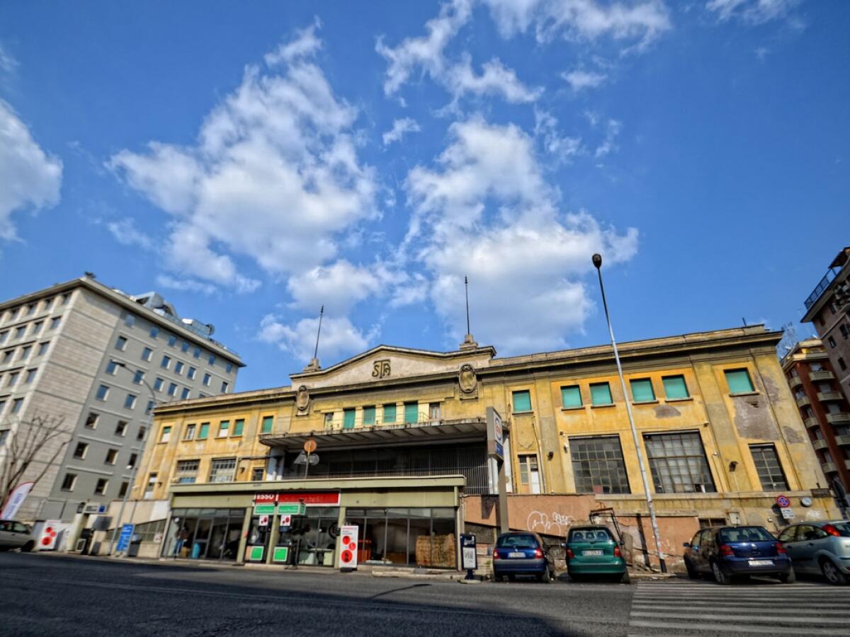 Deposito Ragusa, i cittadini protestano:"Struttura abbandonata al degrado" - 