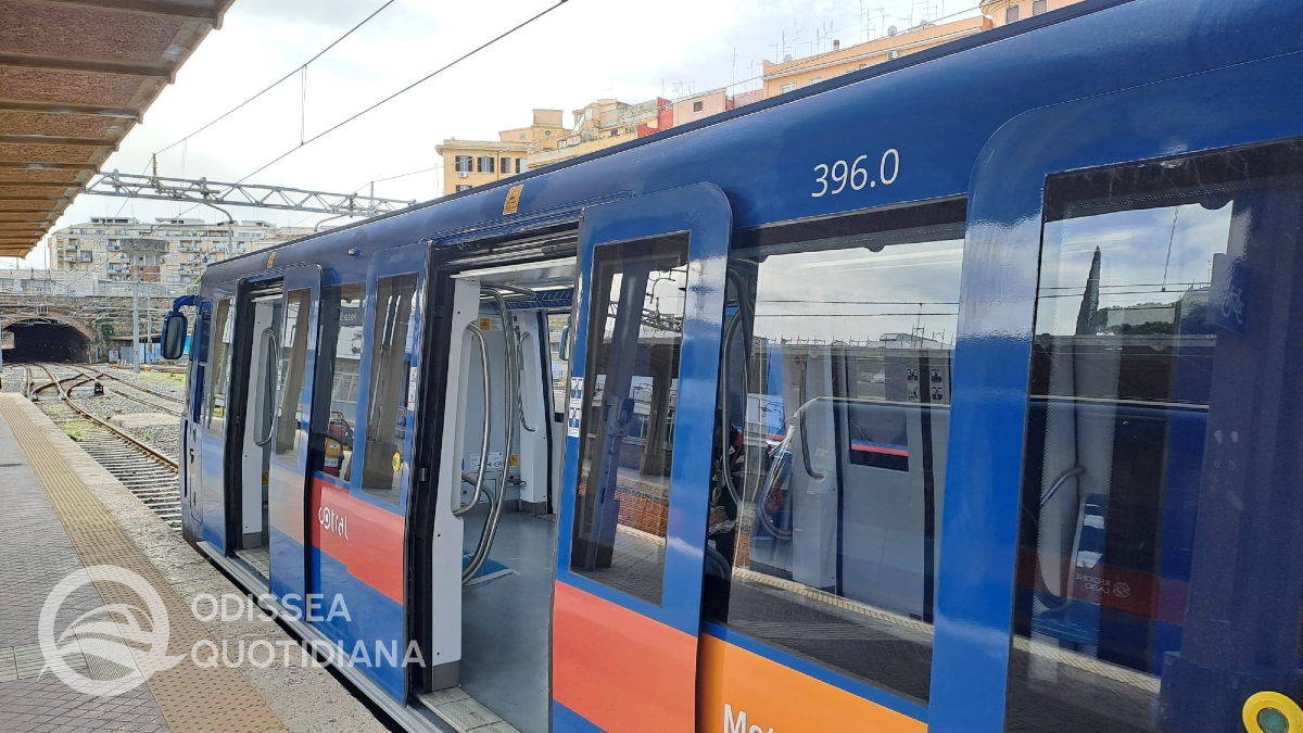 Roma-Lido: ferrovia regionale o metropolitana? Struttura, caratteristiche e percezione del servizio - 