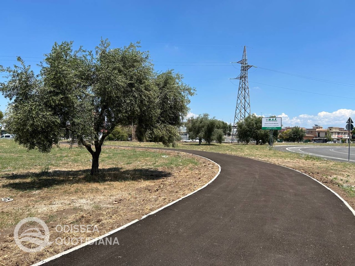 Ciclopedonale Anagnina: proseguono i lavori lungo via Tuscolana ma manca ancora il ponte - 
