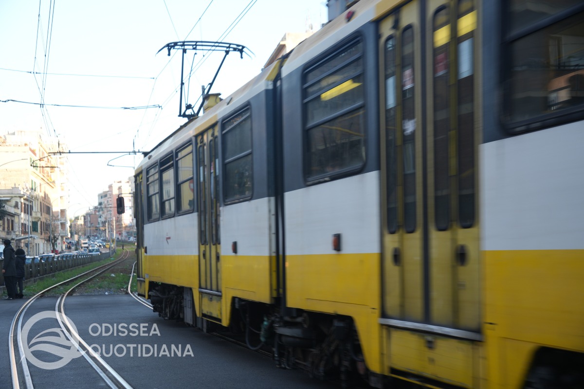 Termini-Centocelle: le fogne smantellano la linea, addio definitivo al trenino di via Casilina - 