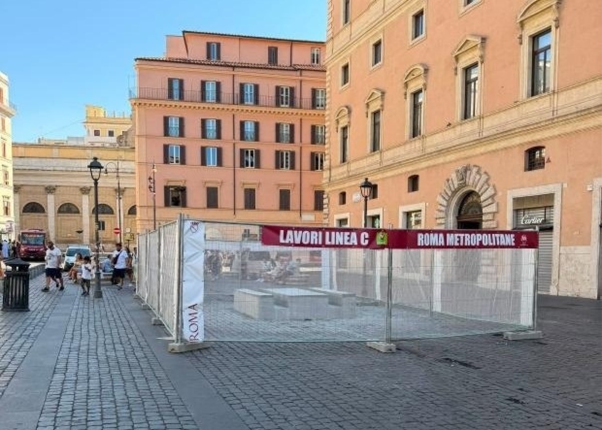 Metro C: lavori in piazza S. Silvestro, il Metastasio torna a casa - 