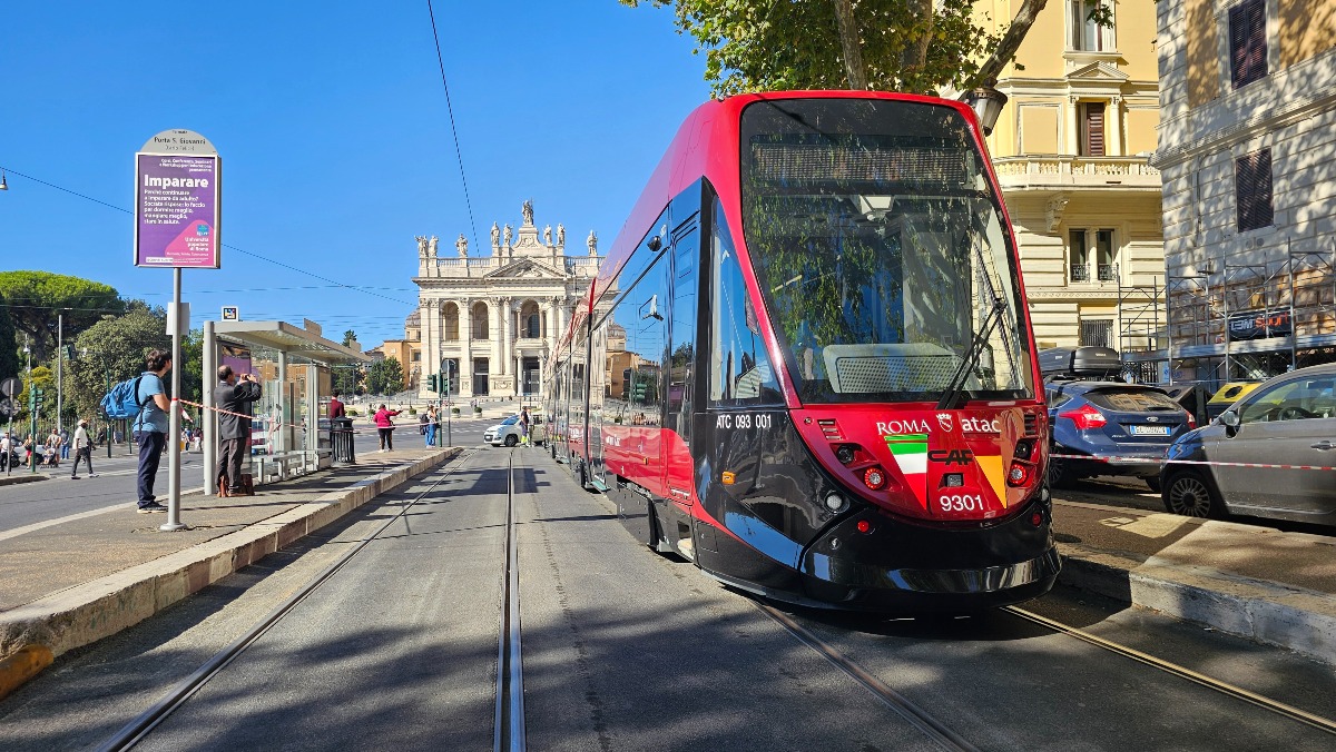 Tram CAF Urbos: cominciano i collaudi su strada - 