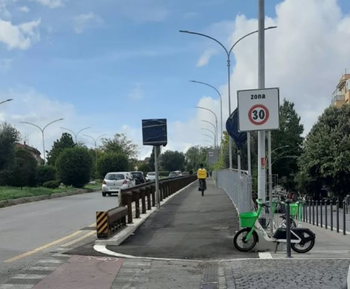 Ciclabili VII Municipio: riapre la salita del Quadraro, ma la Tuscolana resta un’incompiuta - 