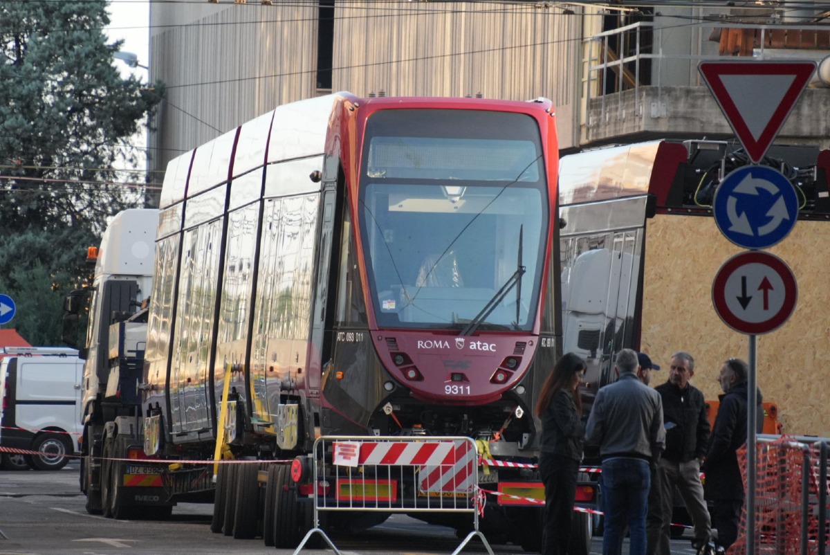 Tram: consegnato il 13esimo CAF Urbos - 