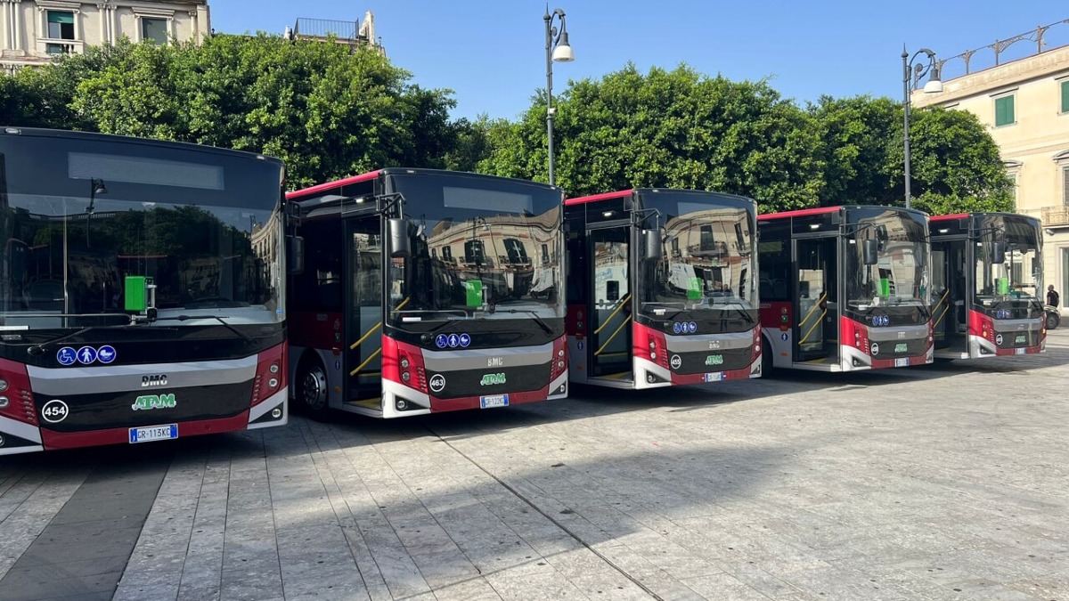 Reggio Calabria, bus gratis per otto giorni contro il caro carburanti - 